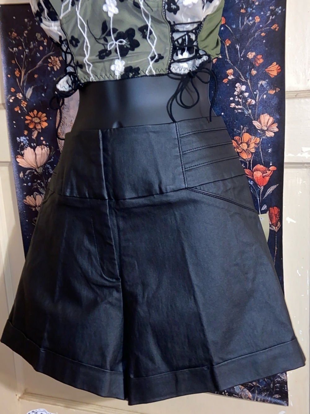 BLACK VEGAN LEATHER SHORTS NWT Cuffed 4” High Waist DAZZ